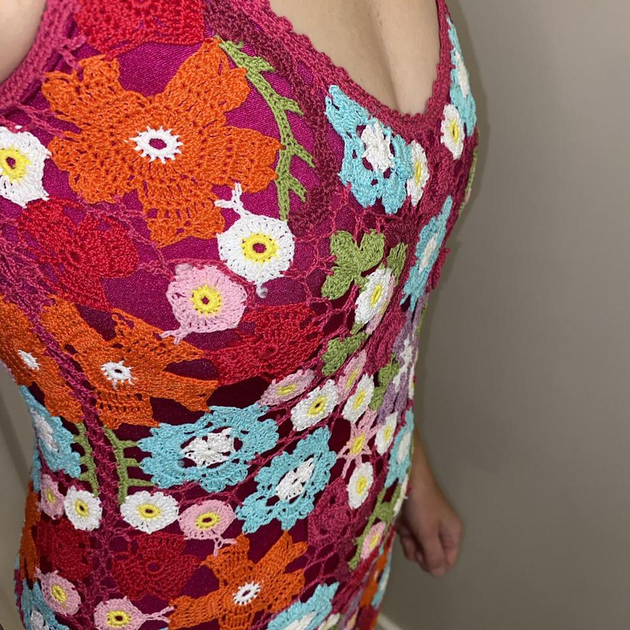 Karen Millen Stunning floral crochet knit lined midi... Depop