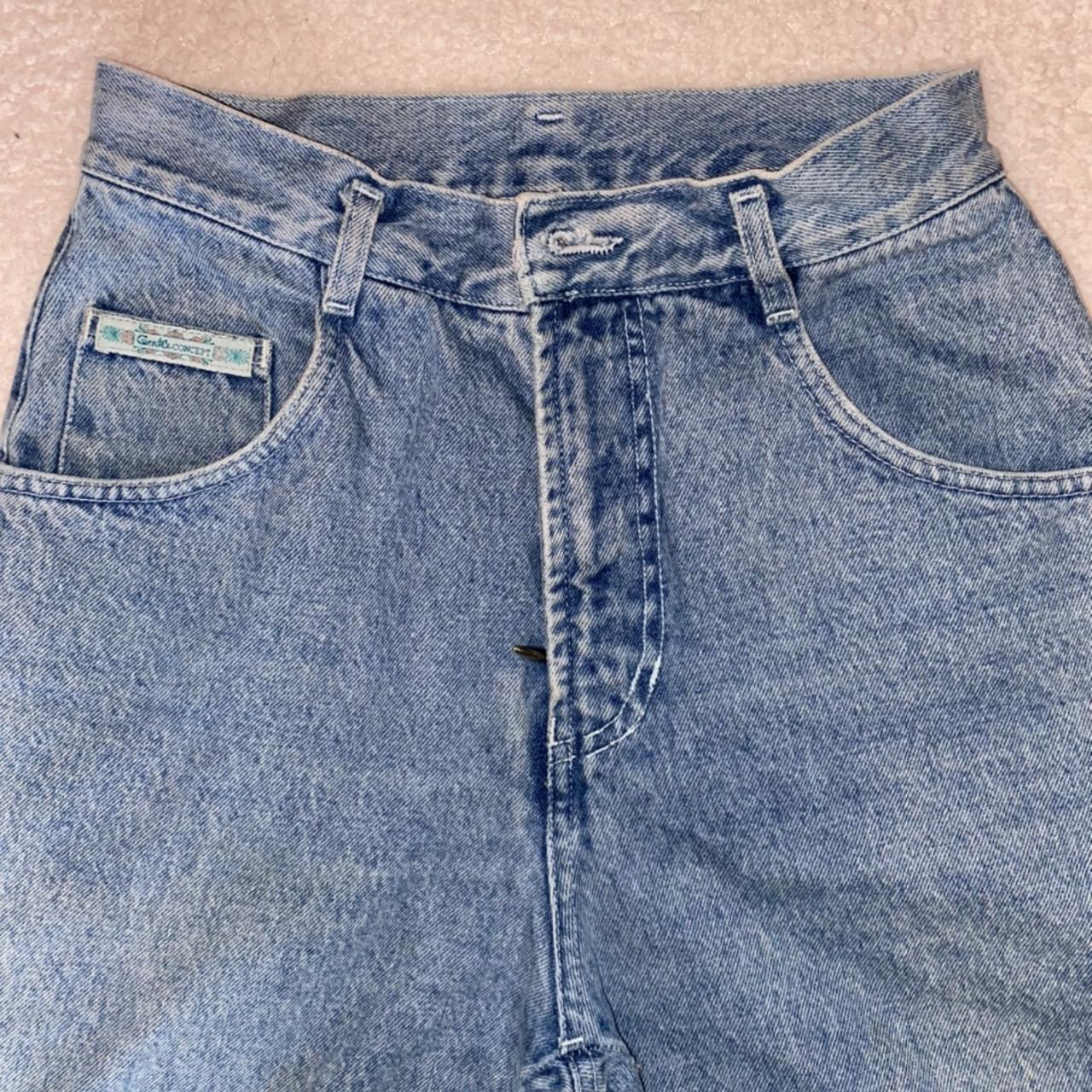 Vintage mom jeans with embroidery on the back.... - Depop