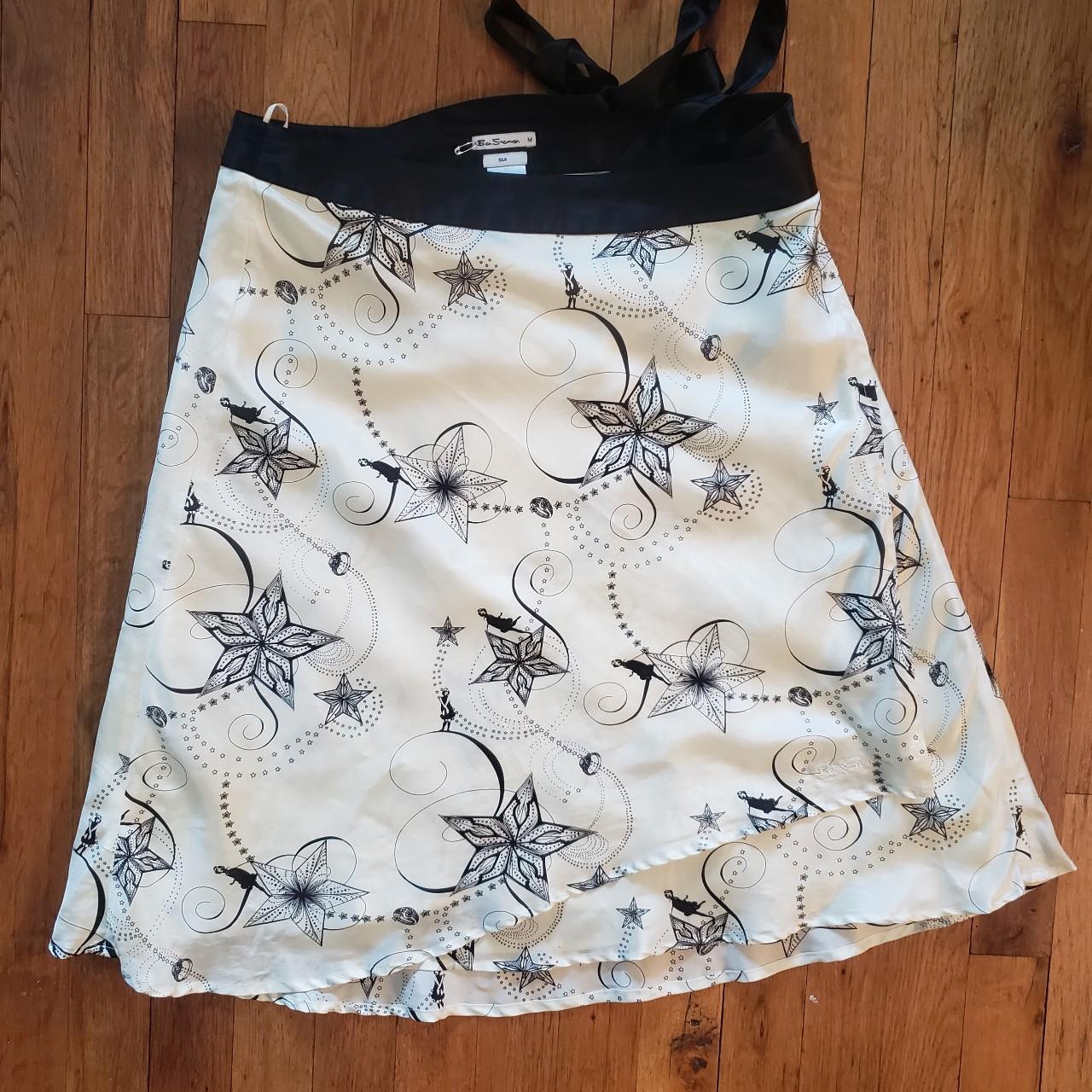 Ben Sherman Women's White and Black Skirt | Depop