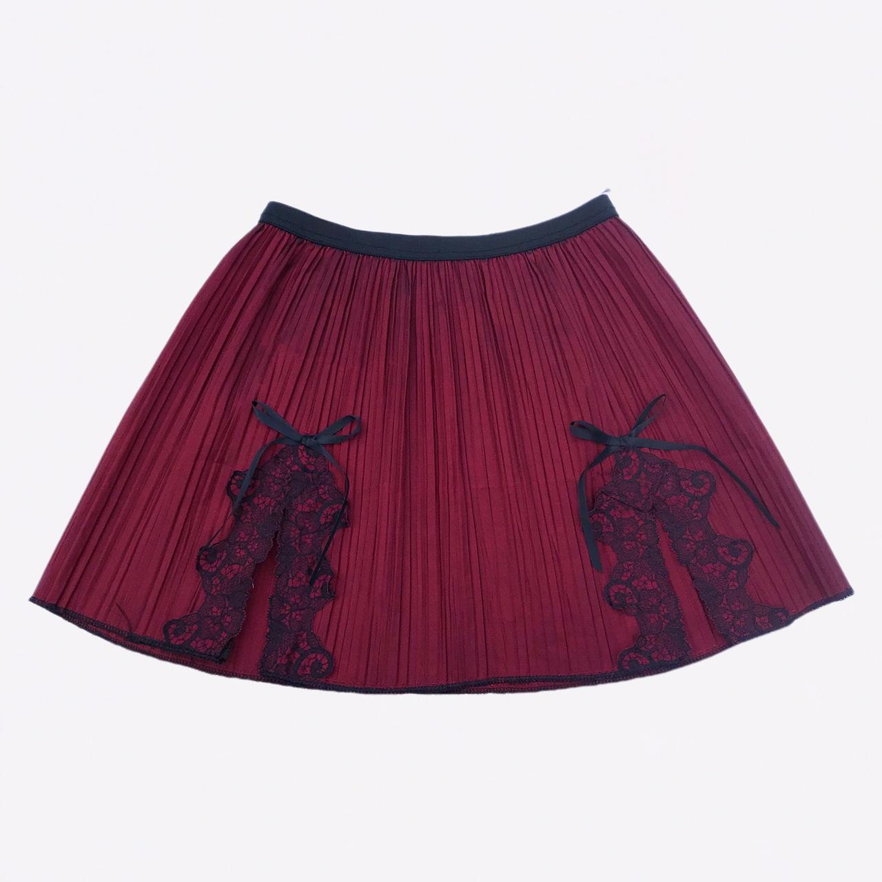 BURGUNDY PLEATED MINI SKIRT WITH TWO SLITS AND BLACK... - Depop