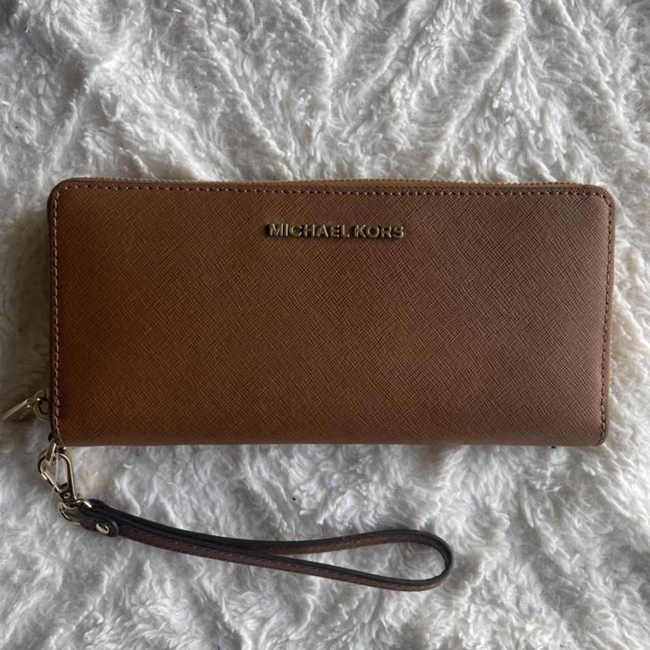 Michael kors wrist online purse