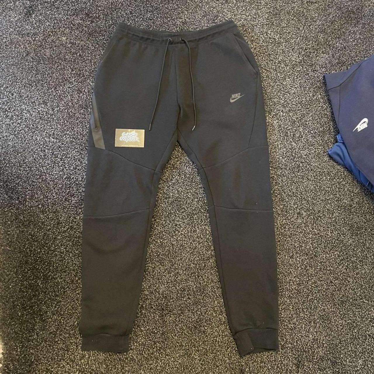 old season tech fleece pants