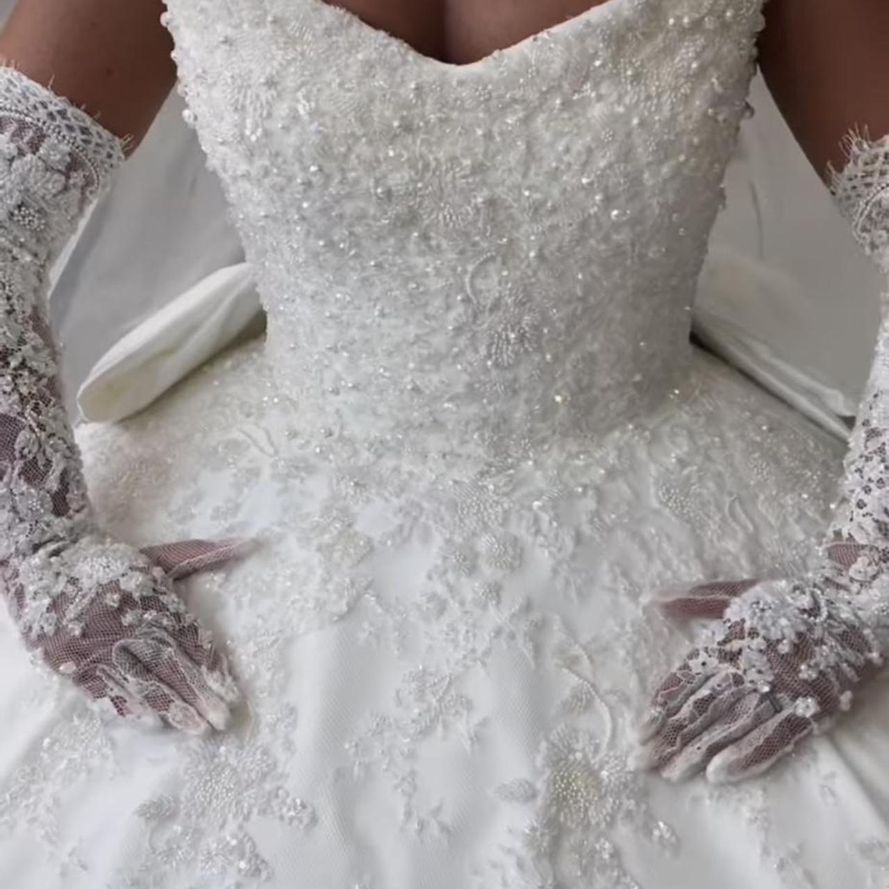 wedding dress like new gloves and crown 👑 to match - Depop