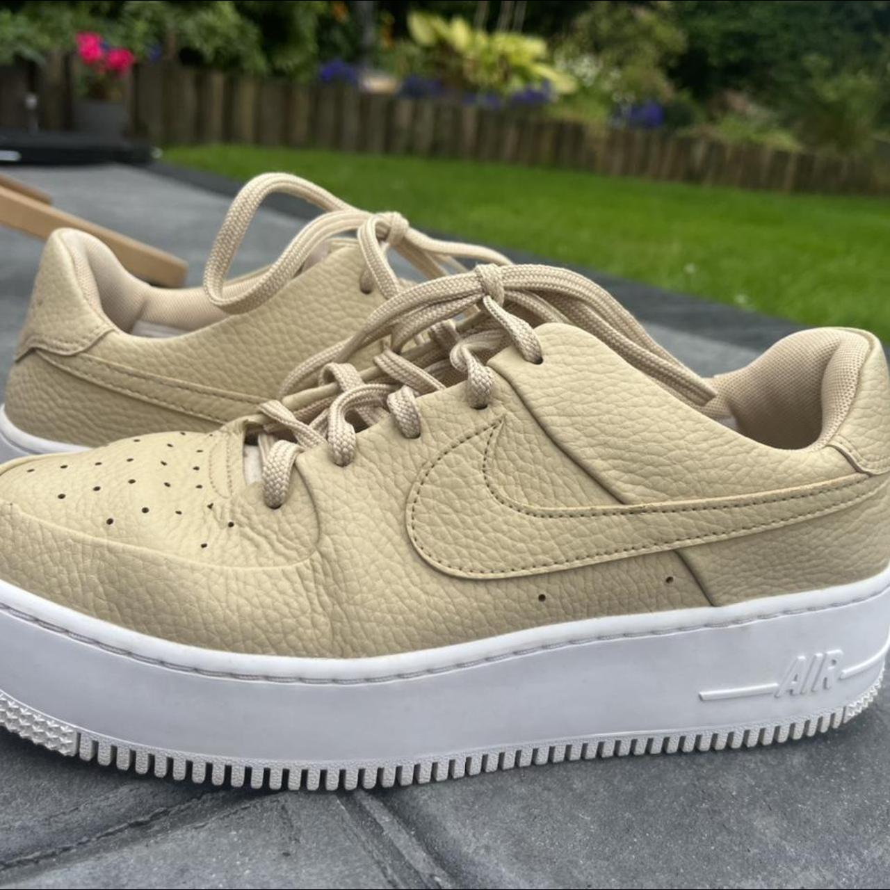zalando nike air force beige