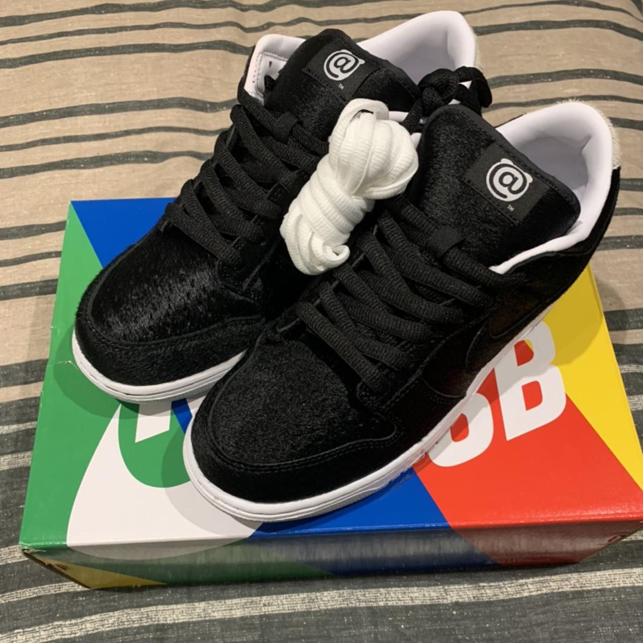 nike sb dunk x medicom toy