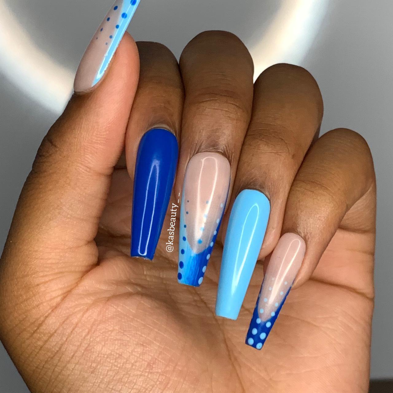 royal blue nails tips