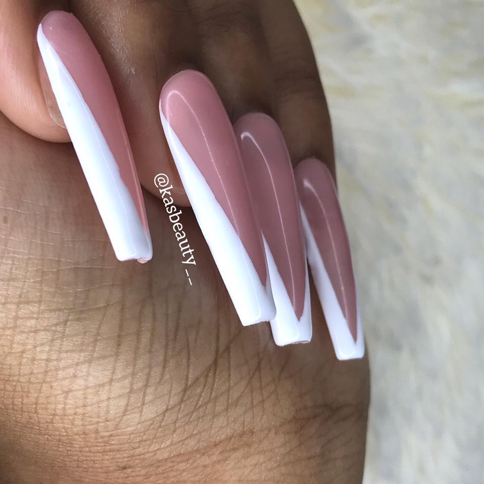 Love pink card puller ( for ppl with long nails - Depop
