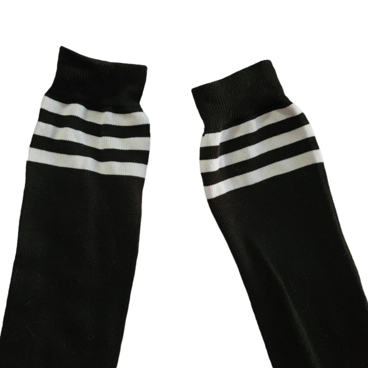 Hot Topic Women's Black and White Socks (2)