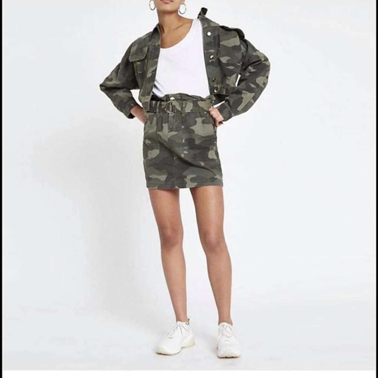 Camo skirt river island hotsell