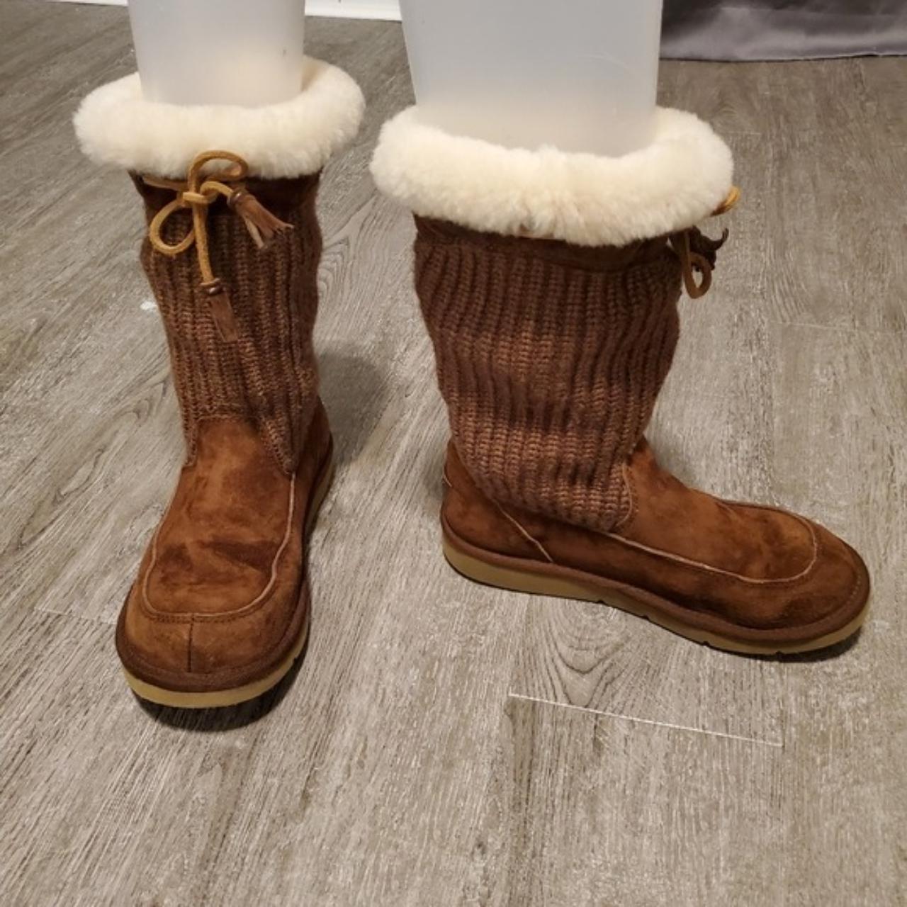 Ugg deals suburb crochet