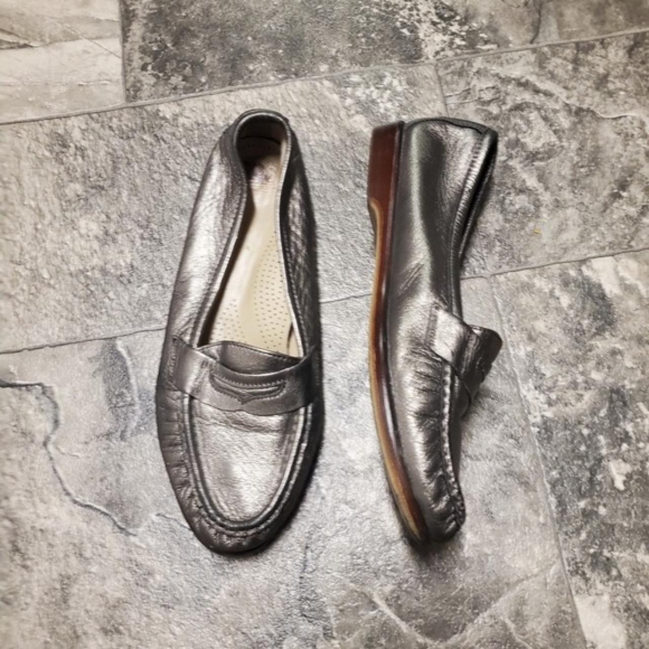 Women's Silver and Grey Loafers | Depop