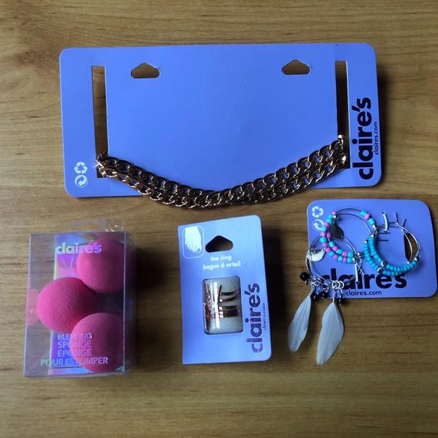 Bundle for buy Claire’sCloset