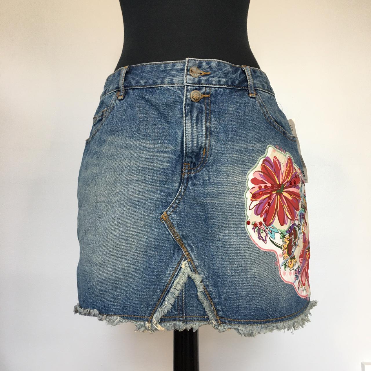 NWT Y2K Thalia Sodi Denim Mini Skirt, 9/10 New with... - Depop