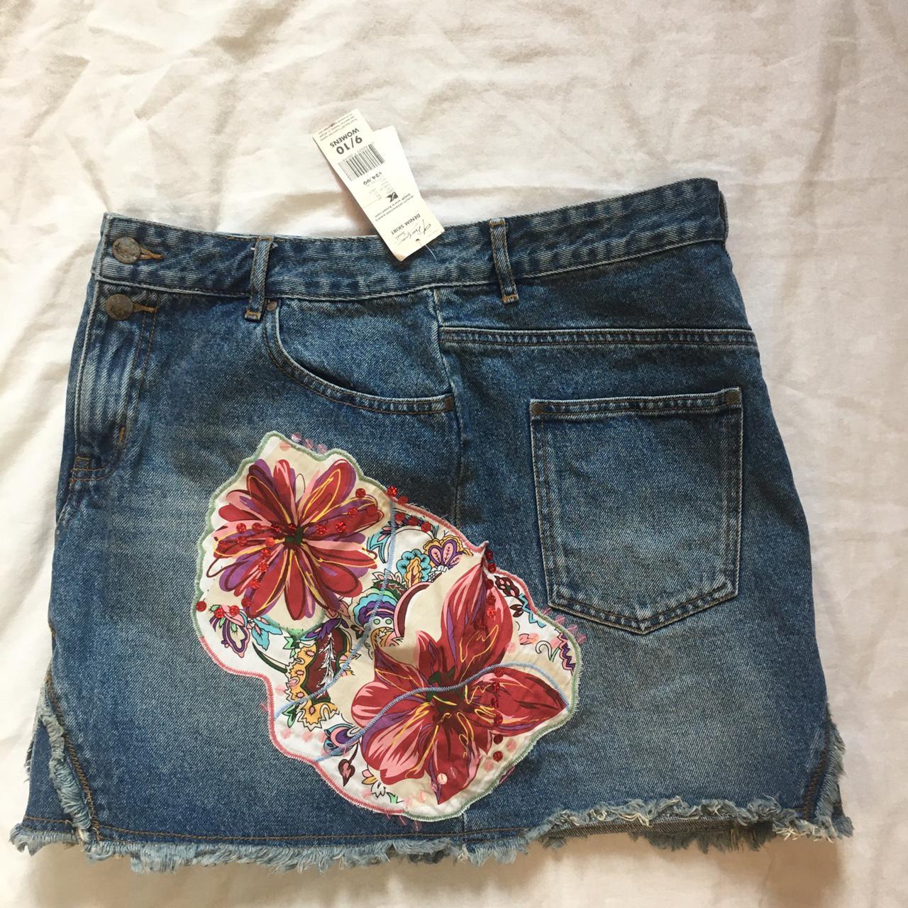 NWT Y2K Thalia Sodi Denim Mini Skirt, 9/10 New with... - Depop