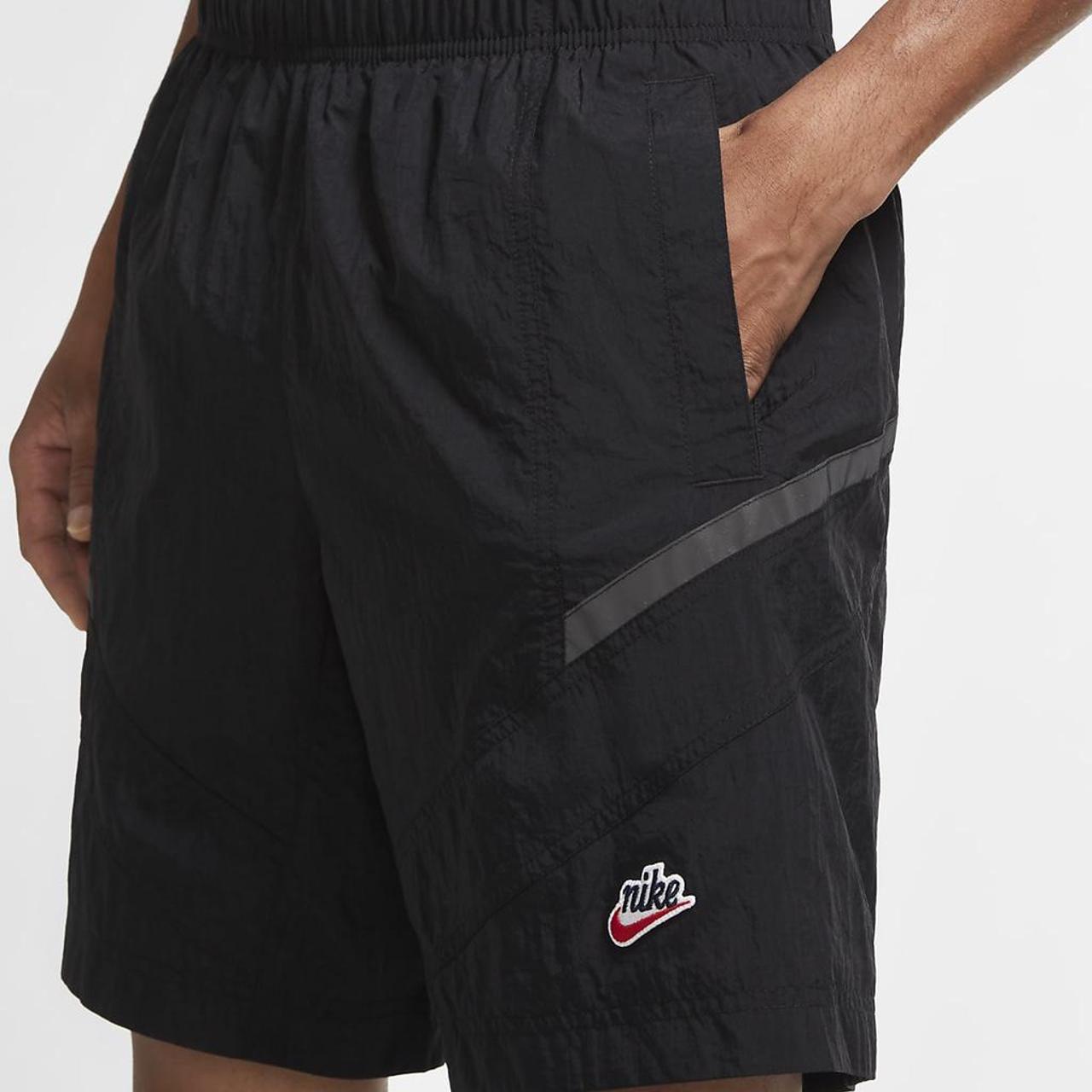 nike men's sportswear heritage windrunner shorts