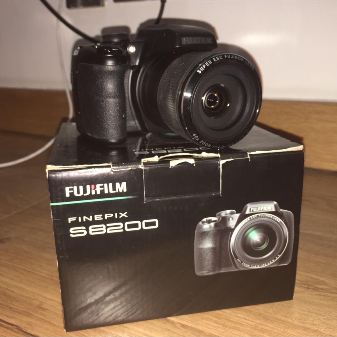 Fujifilm Finepix S8200 , Brought for £244.99 , 16...