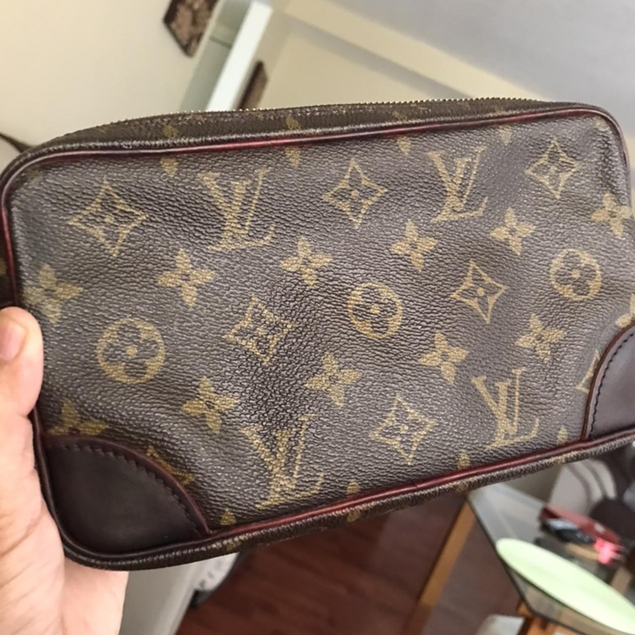 Louis Vuitton Wrist bag ! 🔥 (NOT AN ORIGINAL) - Depop