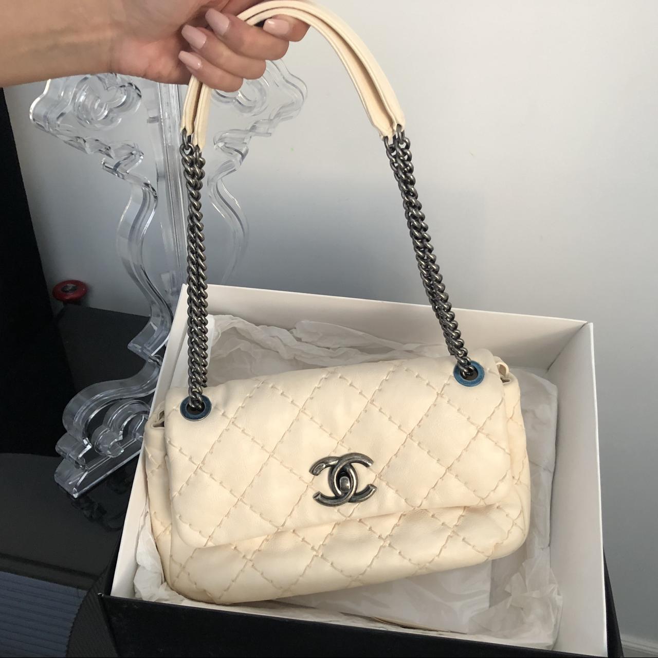 Depop chanel online bag