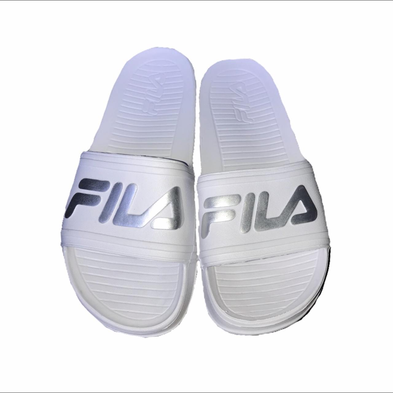 fila white slides