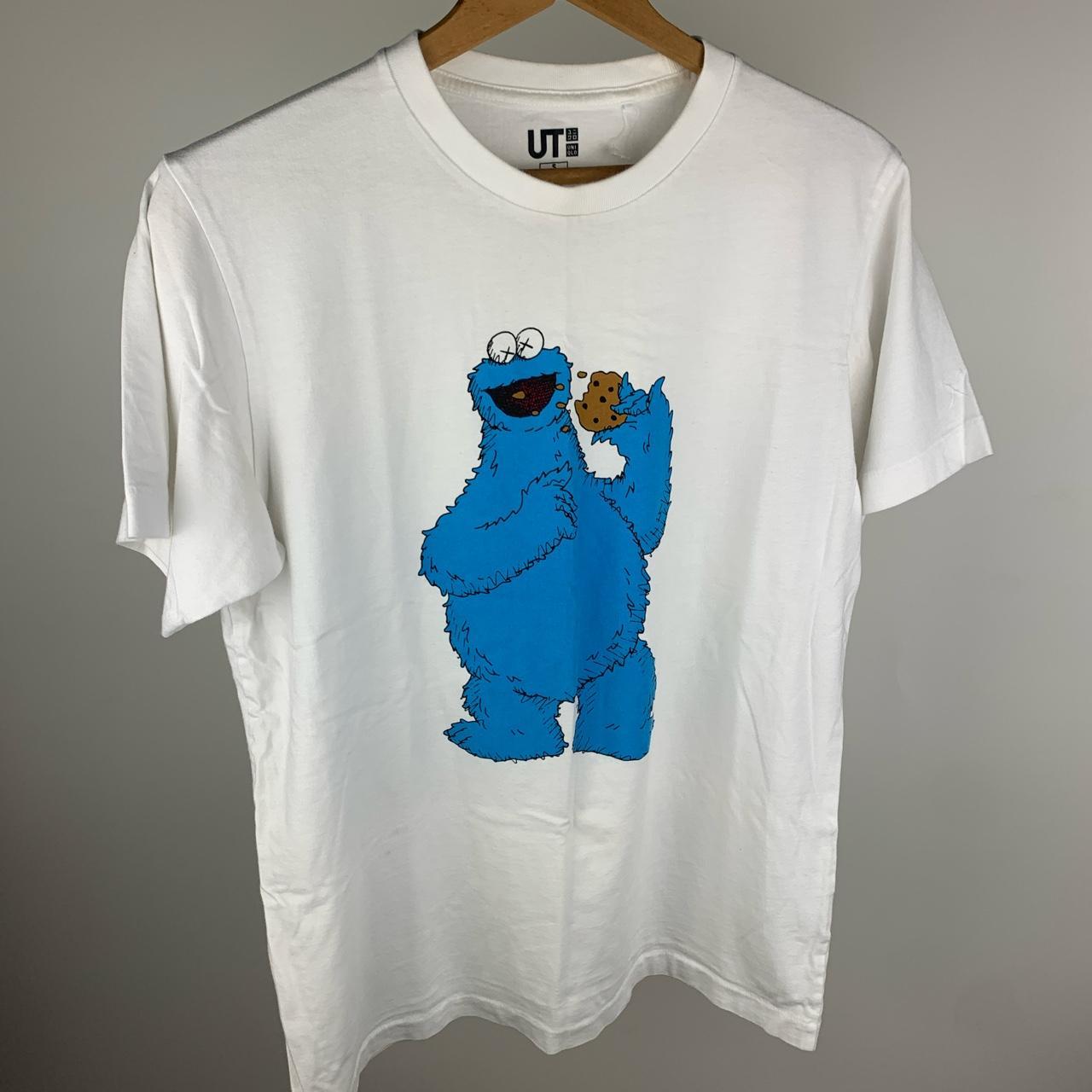 uniqlo cookie monster t shirt
