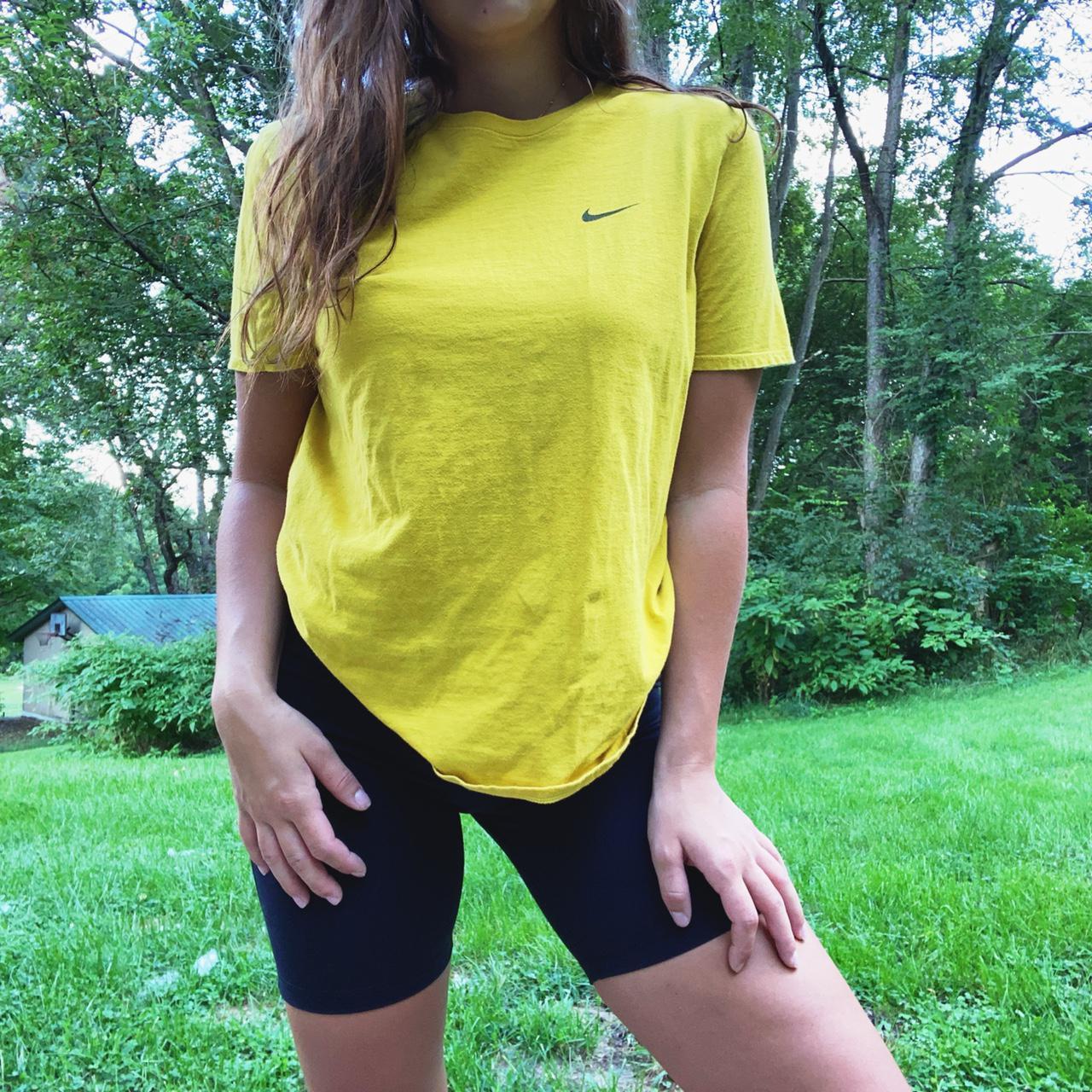 nike yellow shirt women's