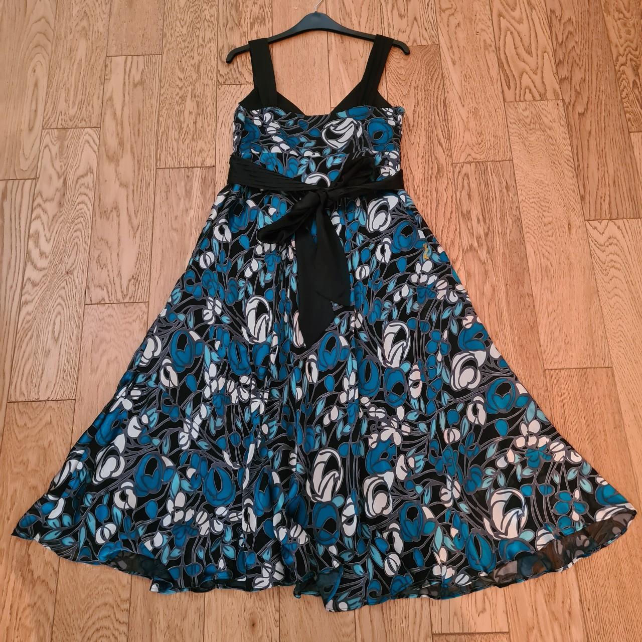 Stunning silk Monsoon dress, very flattering as it... - Depop