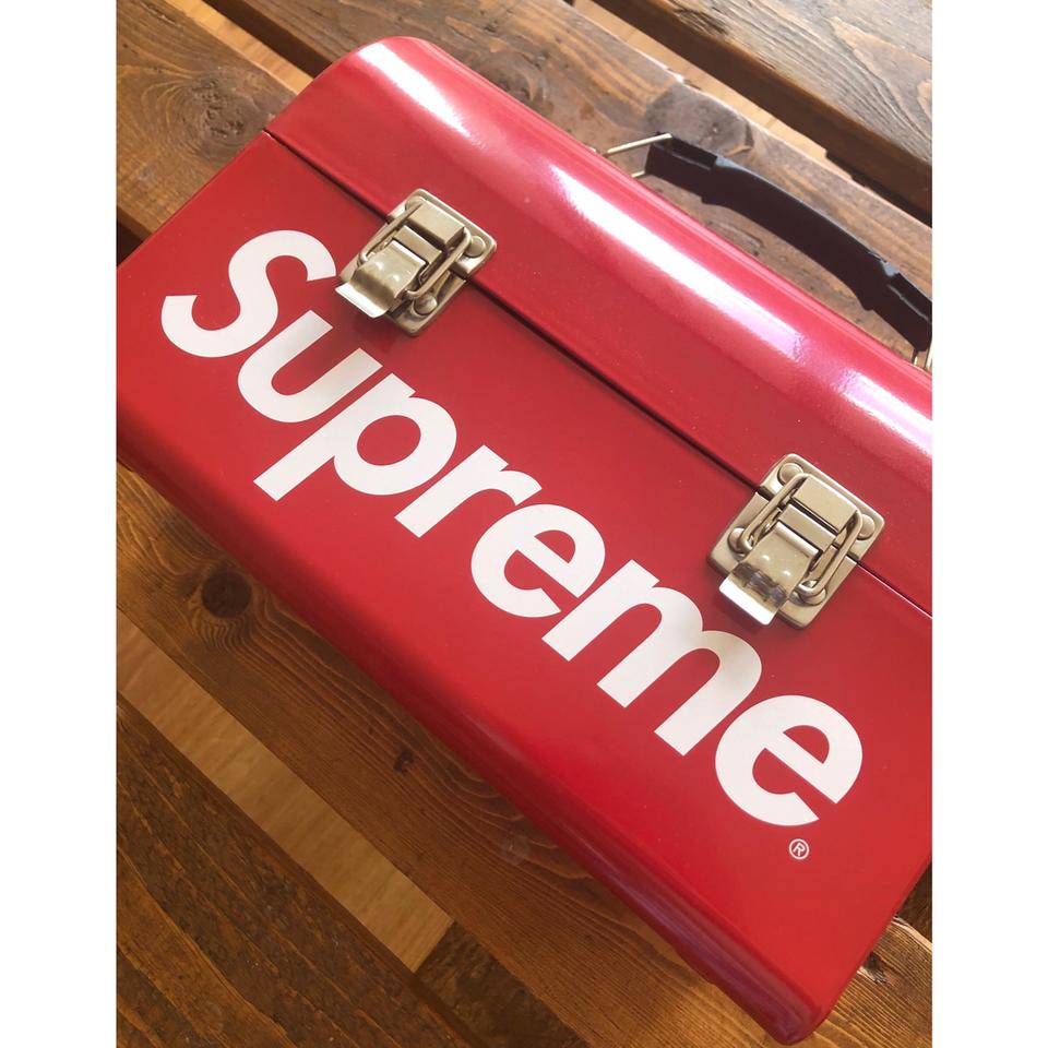 Supreme Metal Lunch Box FW15 This item is extremely... - Depop