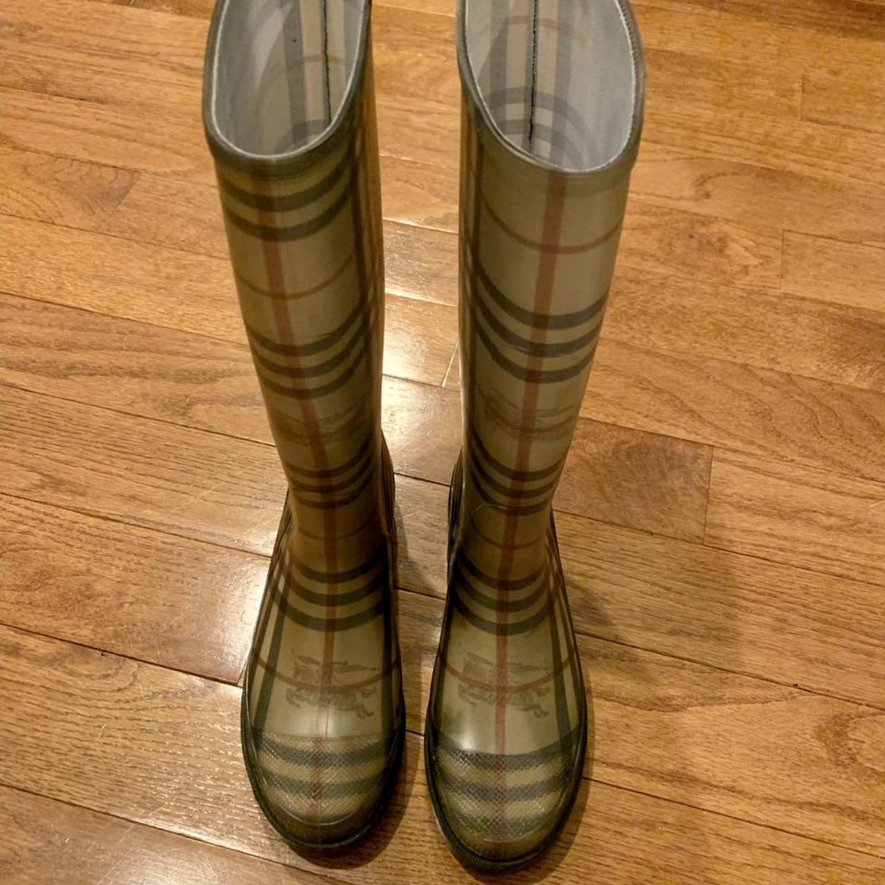 authentic burberry rain boots