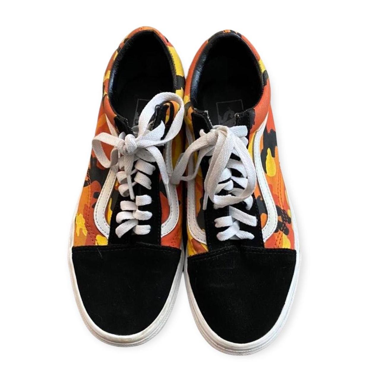 Vans old sale skool camo orange