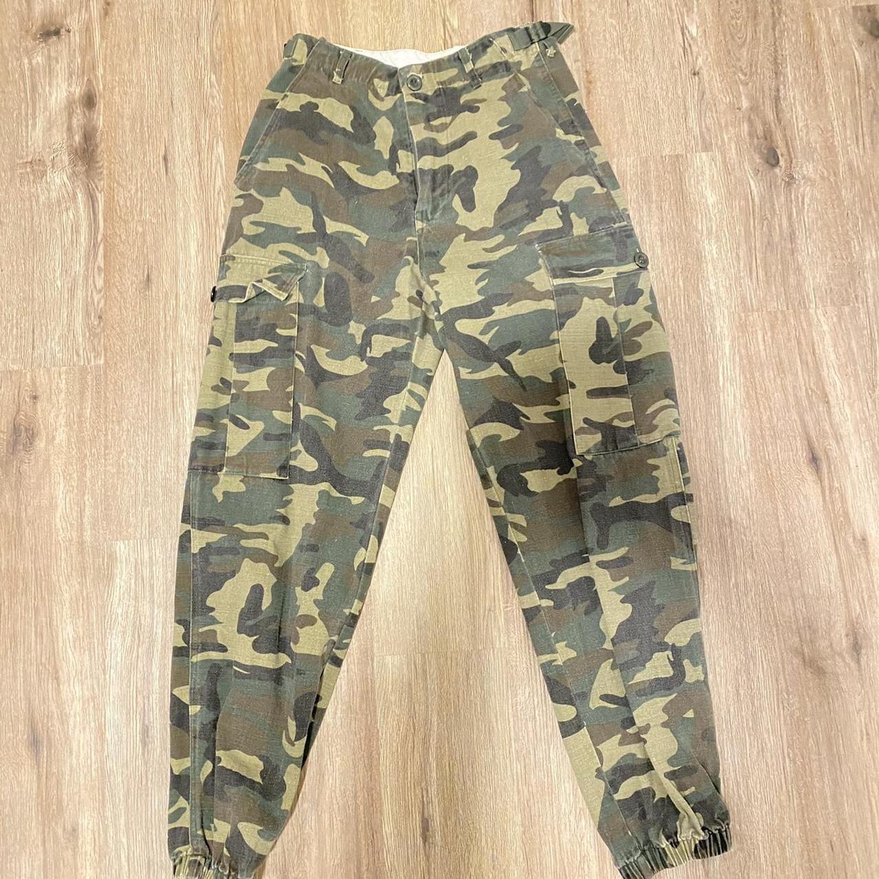 Fashion nova camo cargo pants! Adjustable waist.... - Depop