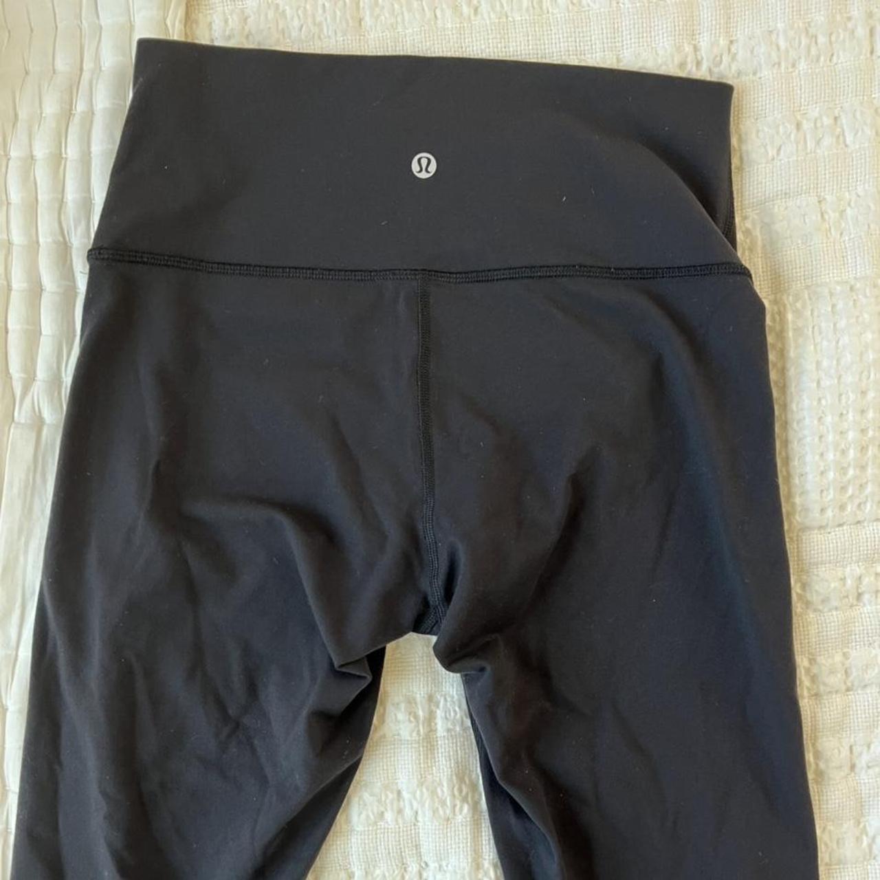 lululemon black wunder under leggings