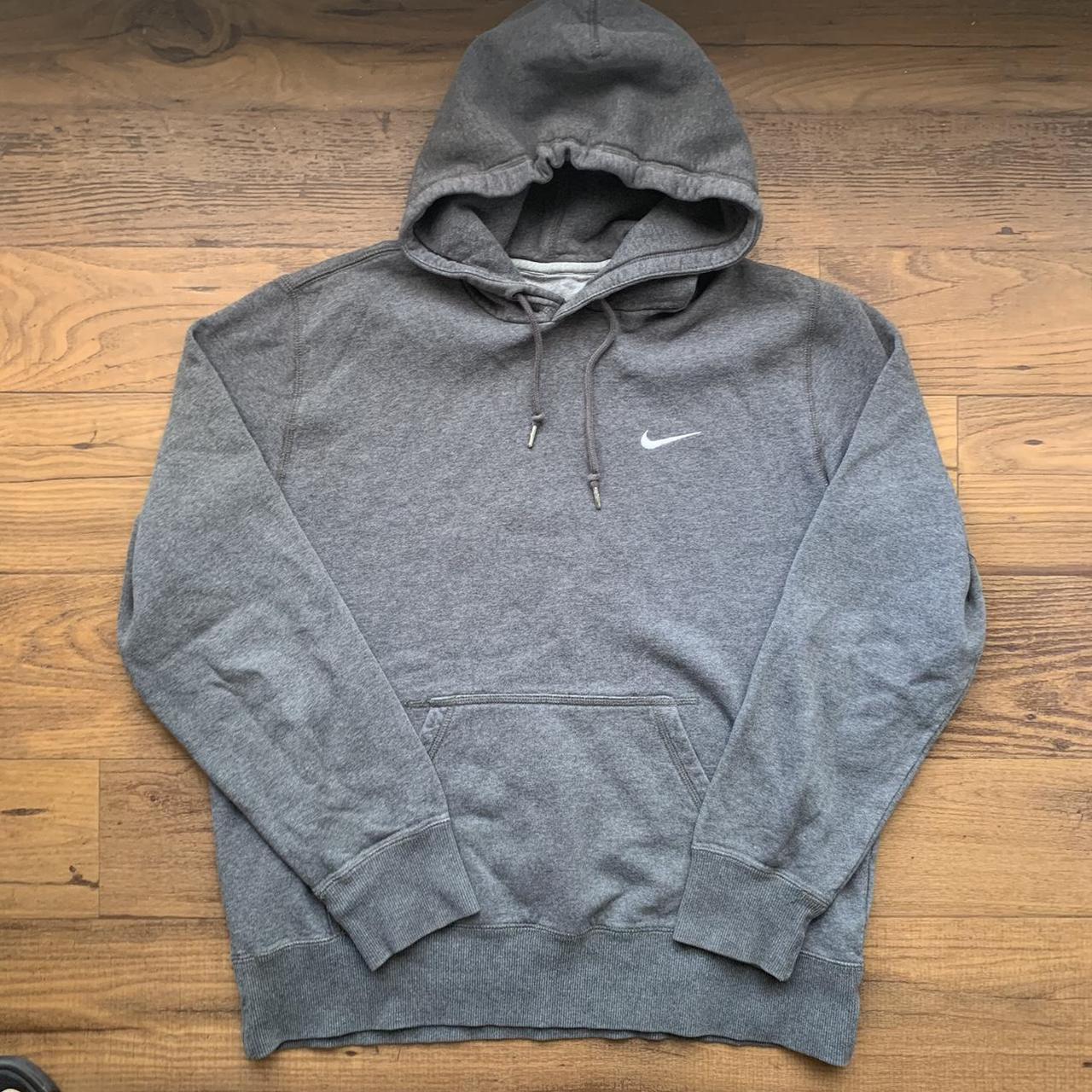 charcoal grey nike sweatshirt