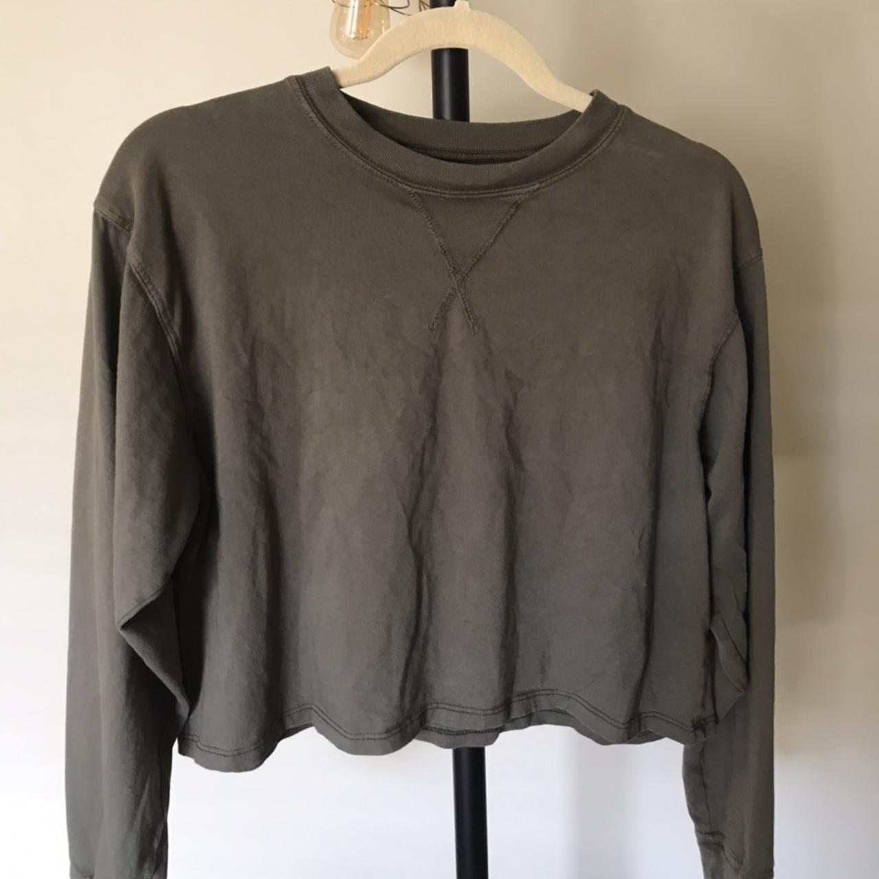 Brandy Melville olive green long sleeve cropped... - Depop