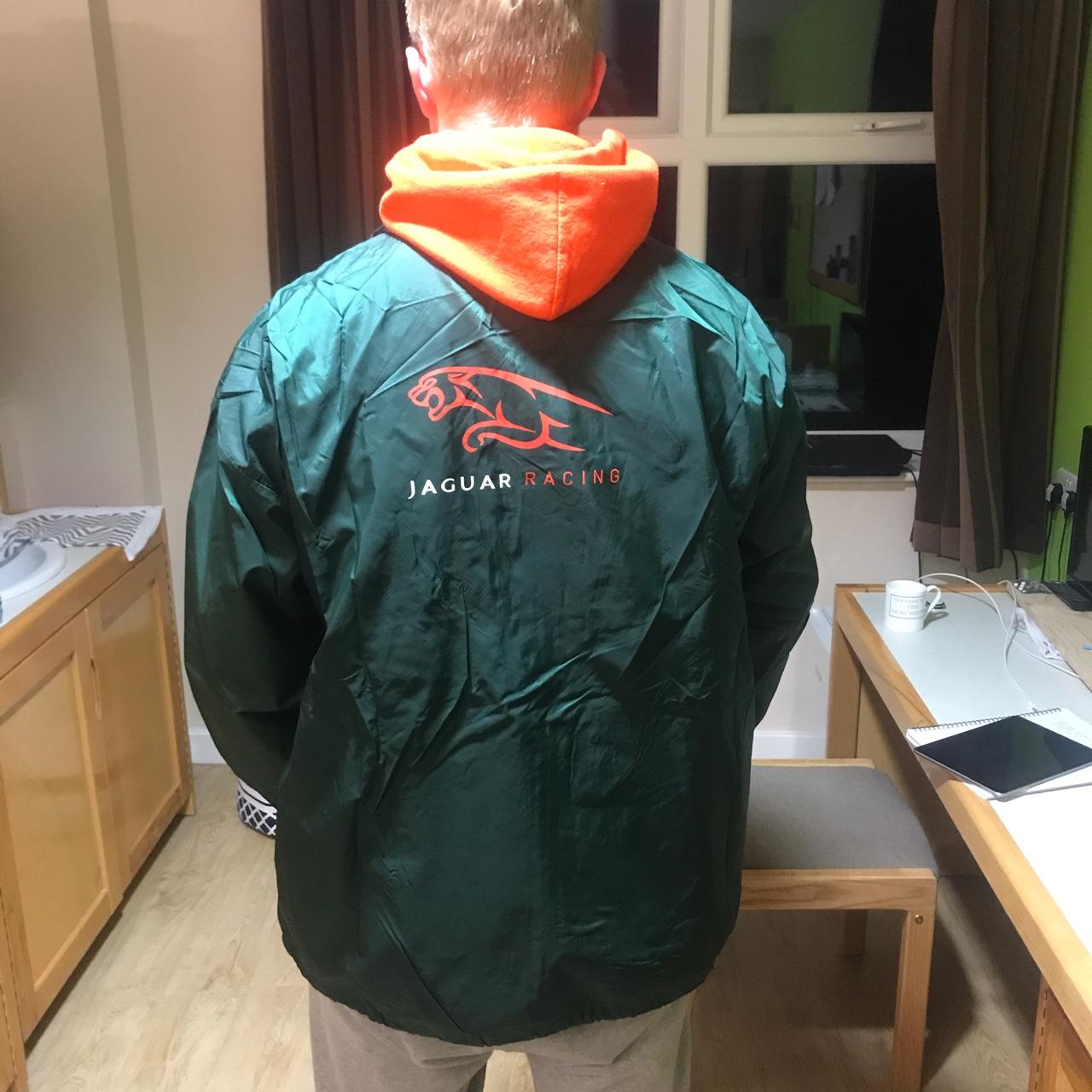 Jaguar Racing Racing Green, rain