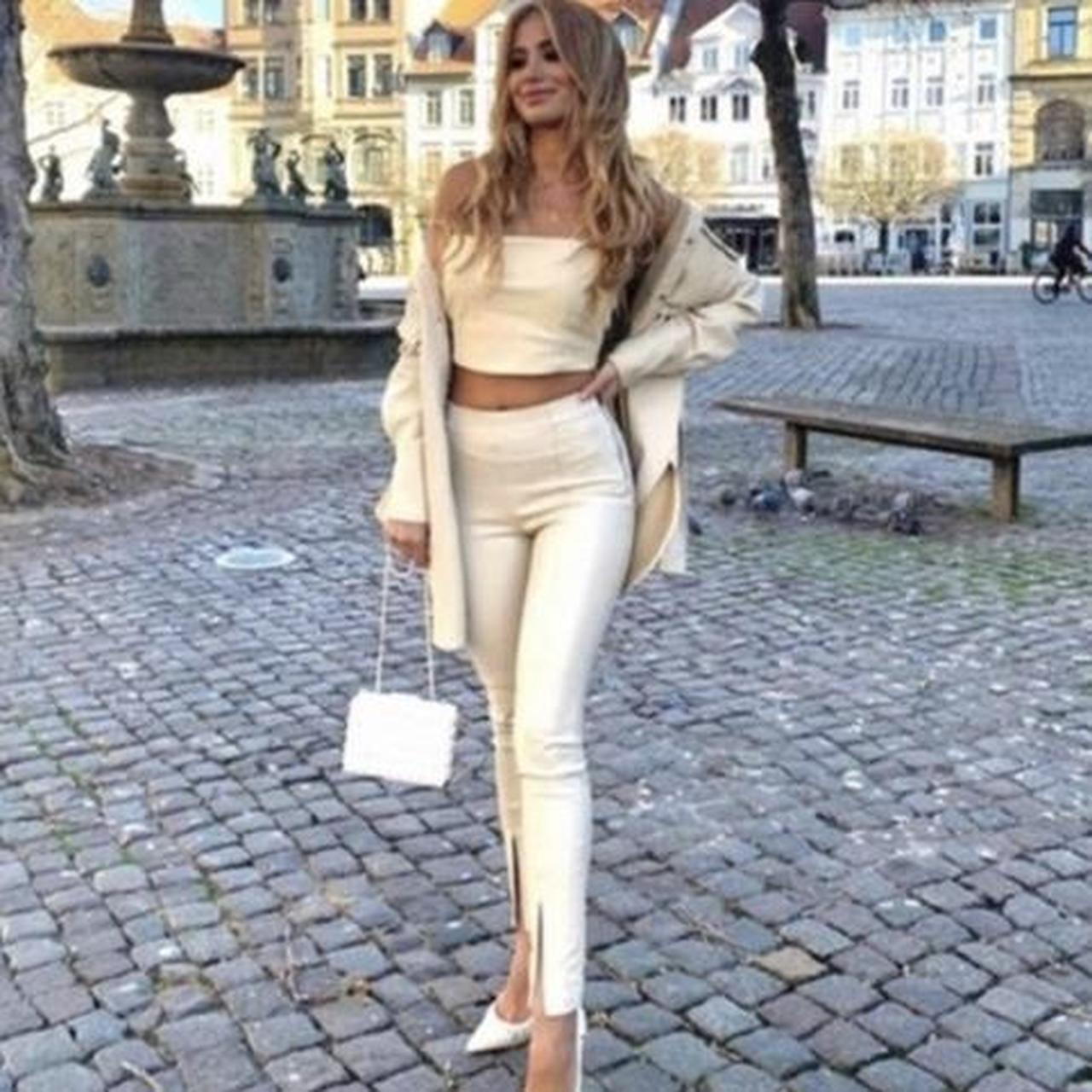 Zara Women's Cream Trousers Depop