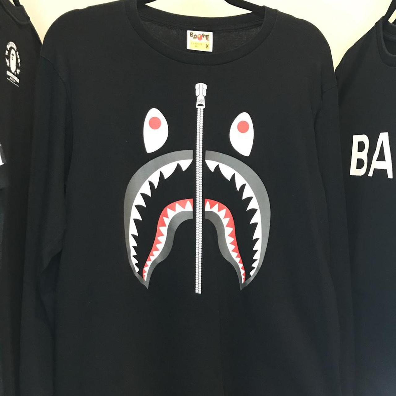 Bape long sleeve shark logo tee Size M 10/10 - Depop