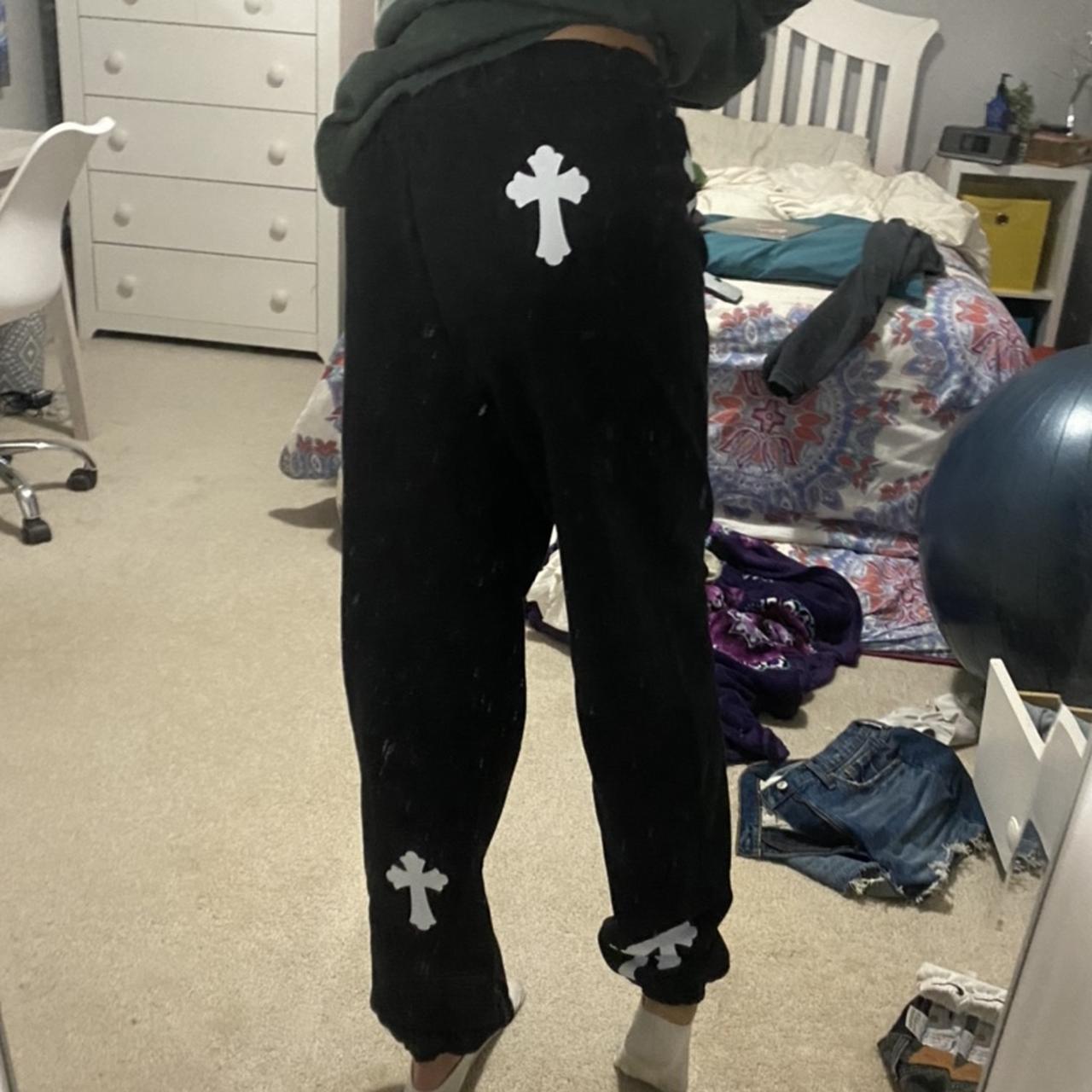 Chrome best sale hearts joggers