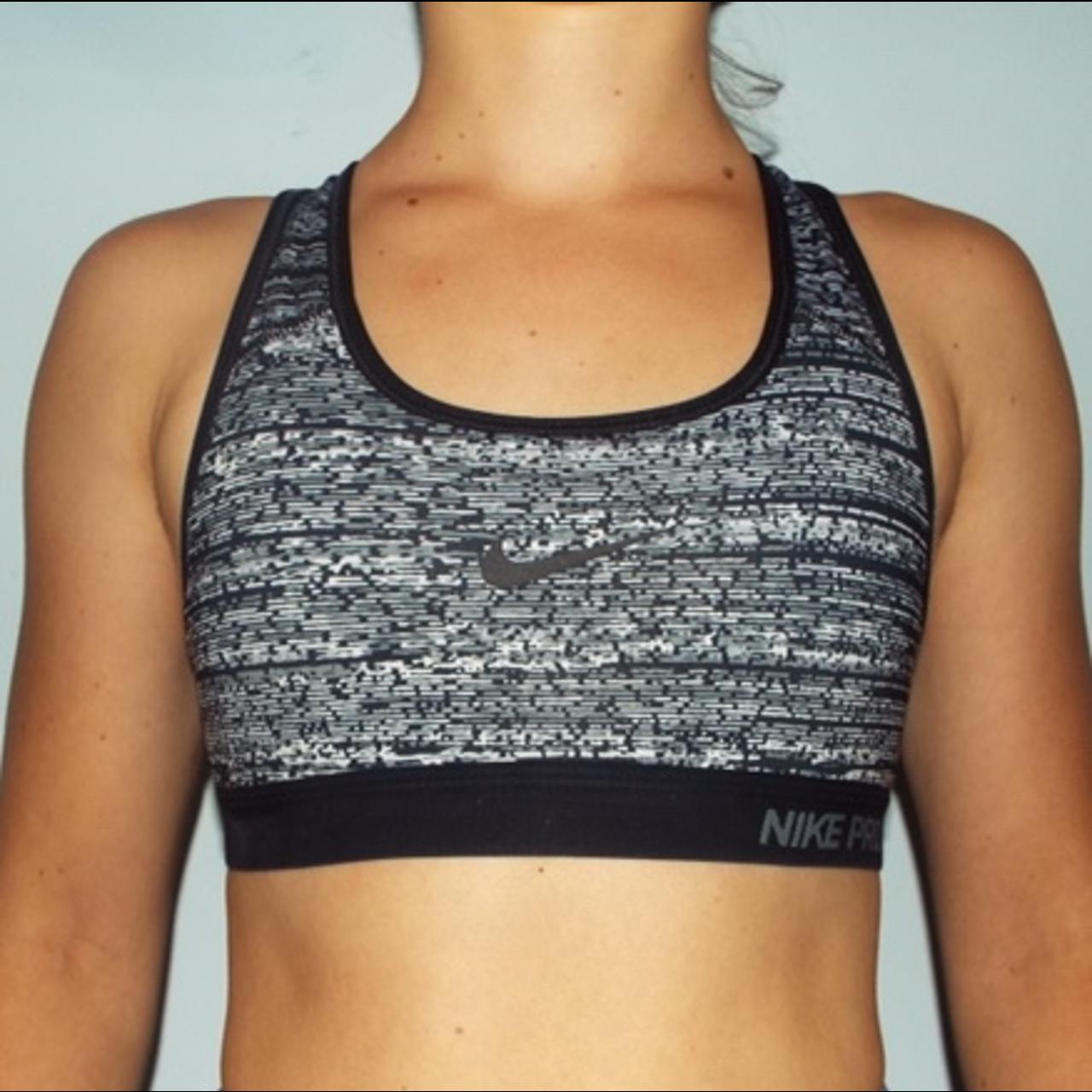 nike patterned sports bra