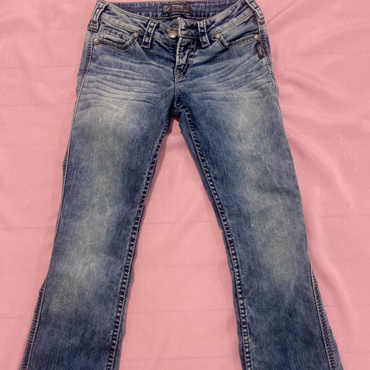 Silver Jeans Co. Women's Blue and Navy Jeans | Depop