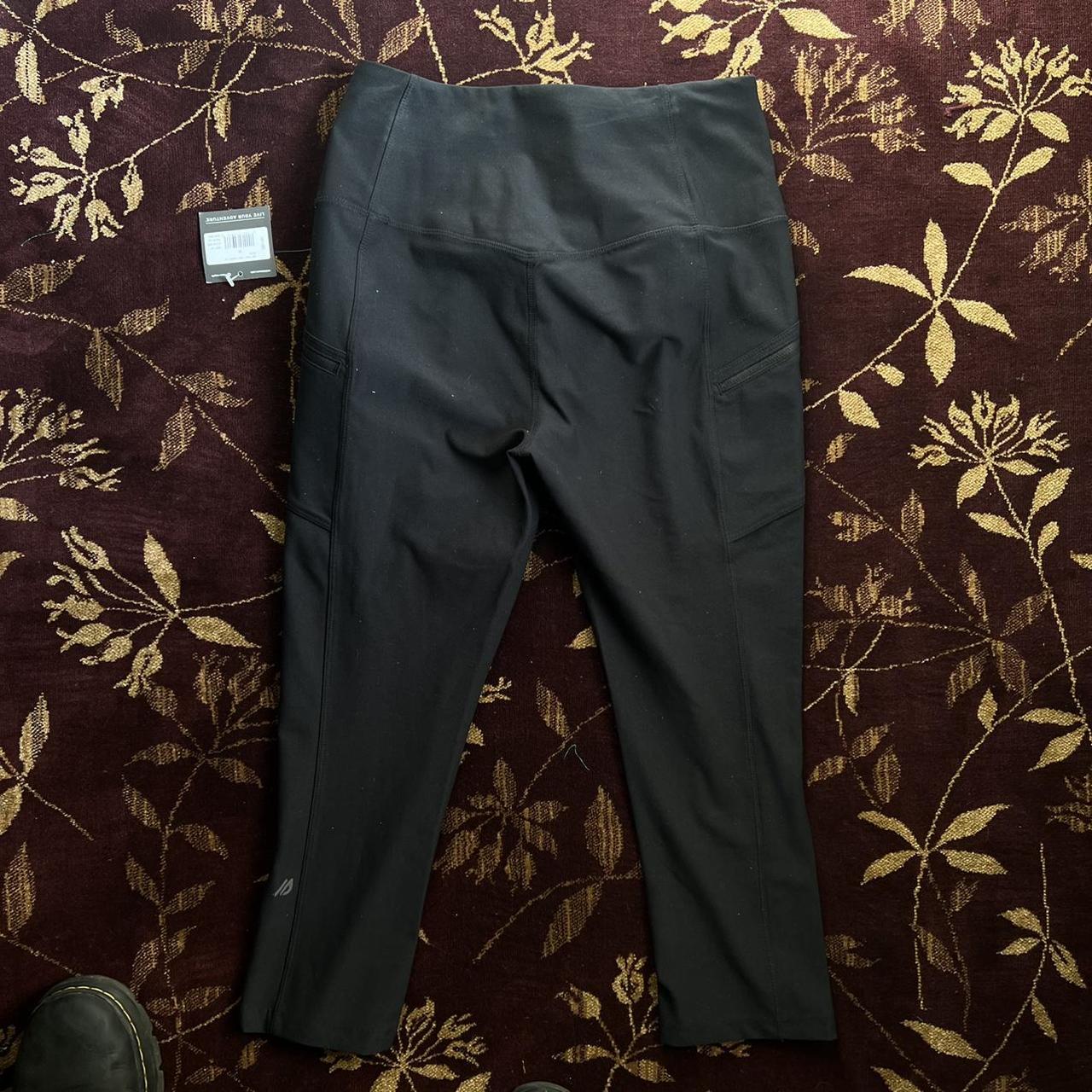 NWT Eddie Bauer Capri Leggings! Retail price... Depop