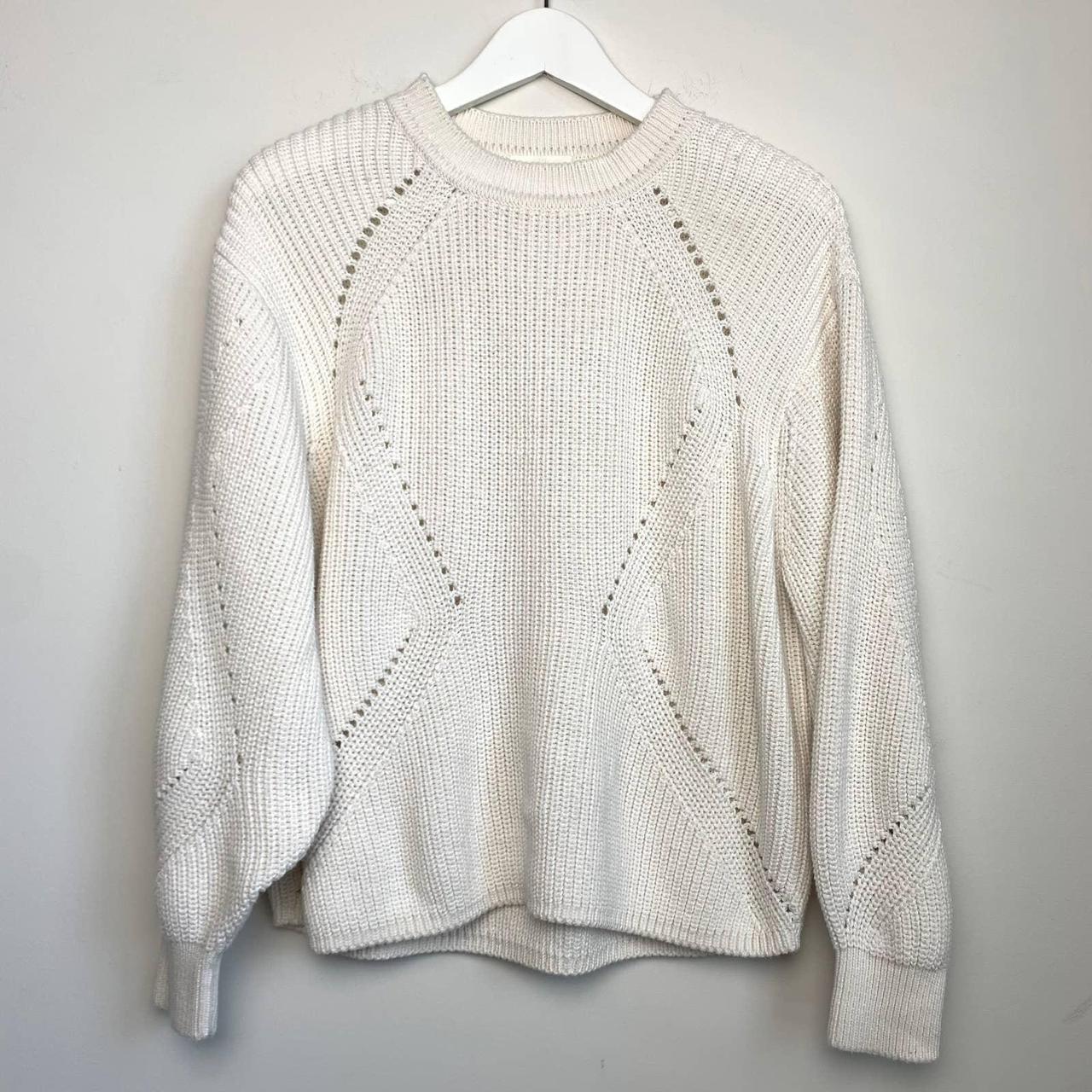 White chunky knit sweater from H&M is the perfect... - Depop