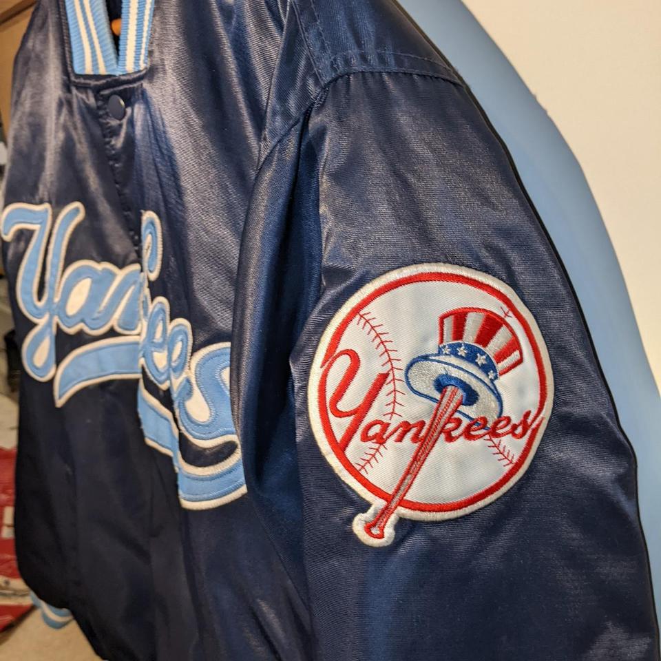 New York Yankees jacket Medium crop fit Made in - Depop