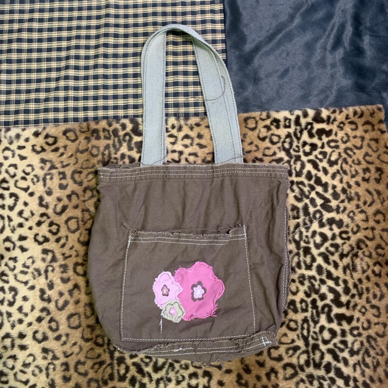 THIRTY ONE Y2K TOTE -size: Length: 11 inches... - Depop