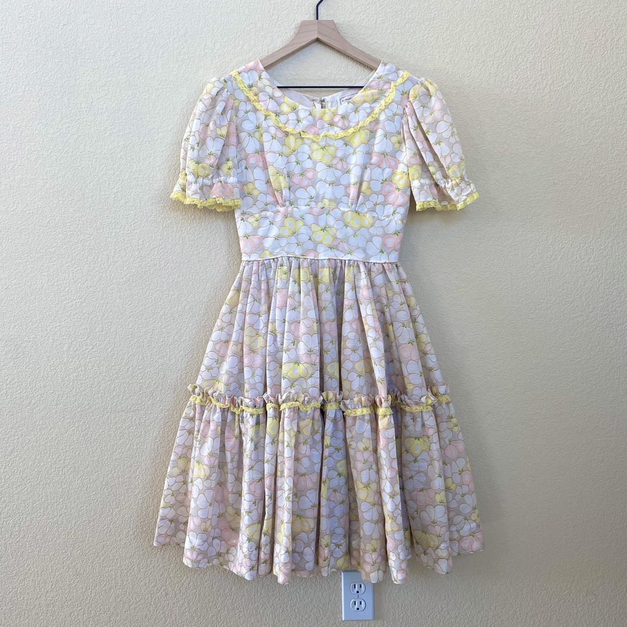 darling late 1950s / early 1960s vintage dress. one... - Depop