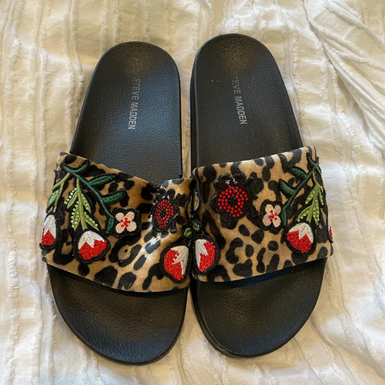 sliders for women black