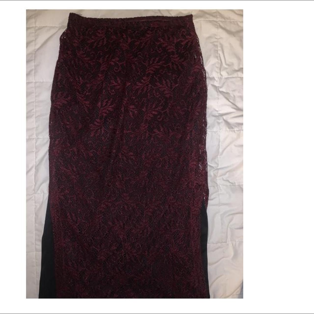 Women's Burgundy Skirt