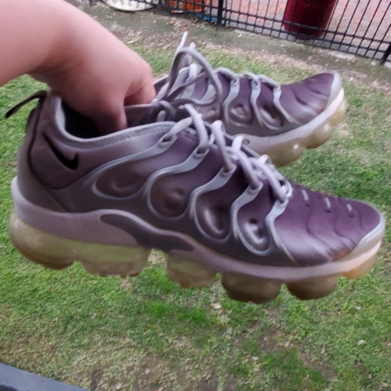 vapormax wolf grey
