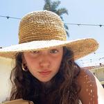 bellasomers's profile picture