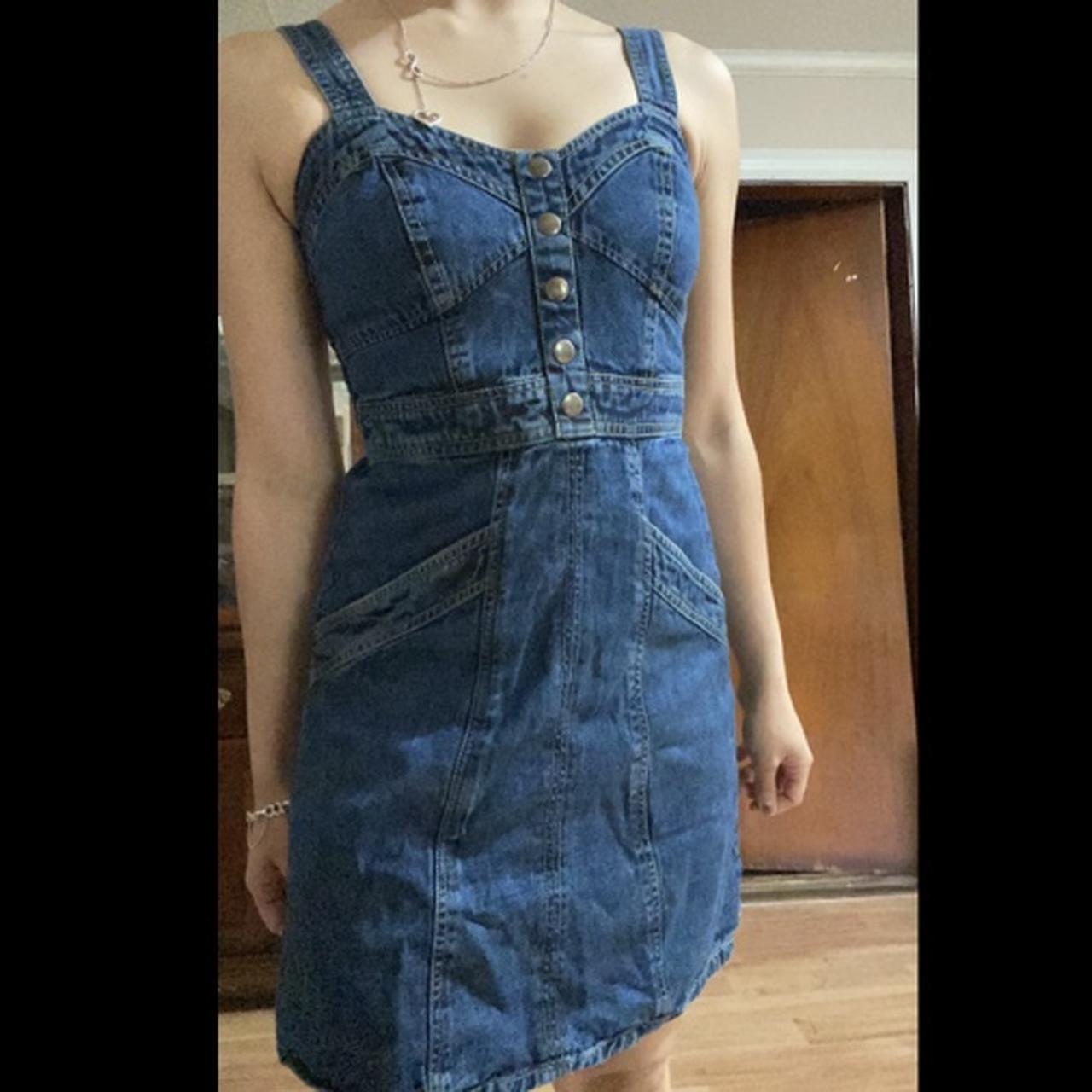 Jean dress with pocket
</p>
<div class='sfsiaftrpstwpr'><div class='sfsi_responsive_icons' style='display:block;margin-top:10px; margin-bottom: 10px; width:100%' data-icon-width-type='Fully responsive' data-icon-width-size='240' data-edge-type='Round' data-edge-radius='5'  ><div class='sfsi_icons_container sfsi_responsive_without_counter_icons sfsi_medium_button_container sfsi_icons_container_box_fully_container ' style='width:100%;display:flex; text-align:center;' ><a target='_blank' href='https://www.facebook.com/sharer/sharer.php?u=https%3A%2F%2Fwww.dresses2022.com%2FJapna-Denim-Dress%2F' style='display:block;text-align:center;margin-left:10px;  flex-basis:100%;' class=sfsi_responsive_fluid ><div class='sfsi_responsive_icon_item_container sfsi_responsive_icon_facebook_container sfsi_medium_button sfsi_responsive_icon_gradient sfsi_centered_icon' style=' border-radius:5px; width:auto; ' ><img style='max-height: 25px;display:unset;margin:0' class='sfsi_wicon' alt='facebook' src='https://www.dresses2022.com/wp-content/plugins/ultimate-social-media-icons/images/responsive-icon/facebook.svg'><span style='color:#fff'>Share on Facebook</span></div></a><a target='_blank' href='https://twitter.com/intent/tweet?text=Hey%2C+check+out+this+cool+site+I+found%3A+www.yourname.com+%23Topic+via%40my_twitter_name&url=https%3A%2F%2Fwww.dresses2022.com%2FJapna-Denim-Dress%2F' style='display:block;text-align:center;margin-left:10px;  flex-basis:100%;' class=sfsi_responsive_fluid ><div class='sfsi_responsive_icon_item_container sfsi_responsive_icon_twitter_container sfsi_medium_button sfsi_responsive_icon_gradient sfsi_centered_icon' style=' border-radius:5px; width:auto; ' ><img style='max-height: 25px;display:unset;margin:0' class='sfsi_wicon' alt='Twitter' src='https://www.dresses2022.com/wp-content/plugins/ultimate-social-media-icons/images/responsive-icon/Twitter.svg'><span style='color:#fff'>Tweet</span></div></a><a target='_blank' href='https://follow.it/now' style='display:block;text-align:center;margin-left:10px;  flex-basis:100%;' class=sfsi_responsive_fluid ><div class='sfsi_responsive_icon_item_container sfsi_responsive_icon_follow_container sfsi_medium_button sfsi_responsive_icon_gradient sfsi_centered_icon' style=' border-radius:5px; width:auto; ' ><img style='max-height: 25px;display:unset;margin:0' class='sfsi_wicon' alt='Follow' src='https://www.dresses2022.com/wp-content/plugins/ultimate-social-media-icons/images/responsive-icon/Follow.png'><span style='color:#fff'>Follow us</span></div></a><a target='_blank' href='https://www.pinterest.com/pin/create/link/?url=https%3A%2F%2Fwww.dresses2022.com%2FJapna-Denim-Dress%2F' style='display:block;text-align:center;margin-left:10px;  flex-basis:100%;' class=sfsi_responsive_fluid ><div class='sfsi_responsive_icon_item_container sfsi_responsive_icon_pinterest_container sfsi_medium_button sfsi_responsive_icon_gradient sfsi_centered_icon' style=' border-radius:5px; width:auto; ' ><img style='max-height: 25px;display:unset;margin:0' class='sfsi_wicon' alt='Pinterest' src='https://www.dresses2022.com/wp-content/plugins/ultimate-social-media-icons/images/responsive-icon/Pinterest.svg'><span style='color:#fff'>Save</span></div></a></div></div></div><!--end responsive_icons-->	</div>
	
	<footer class=