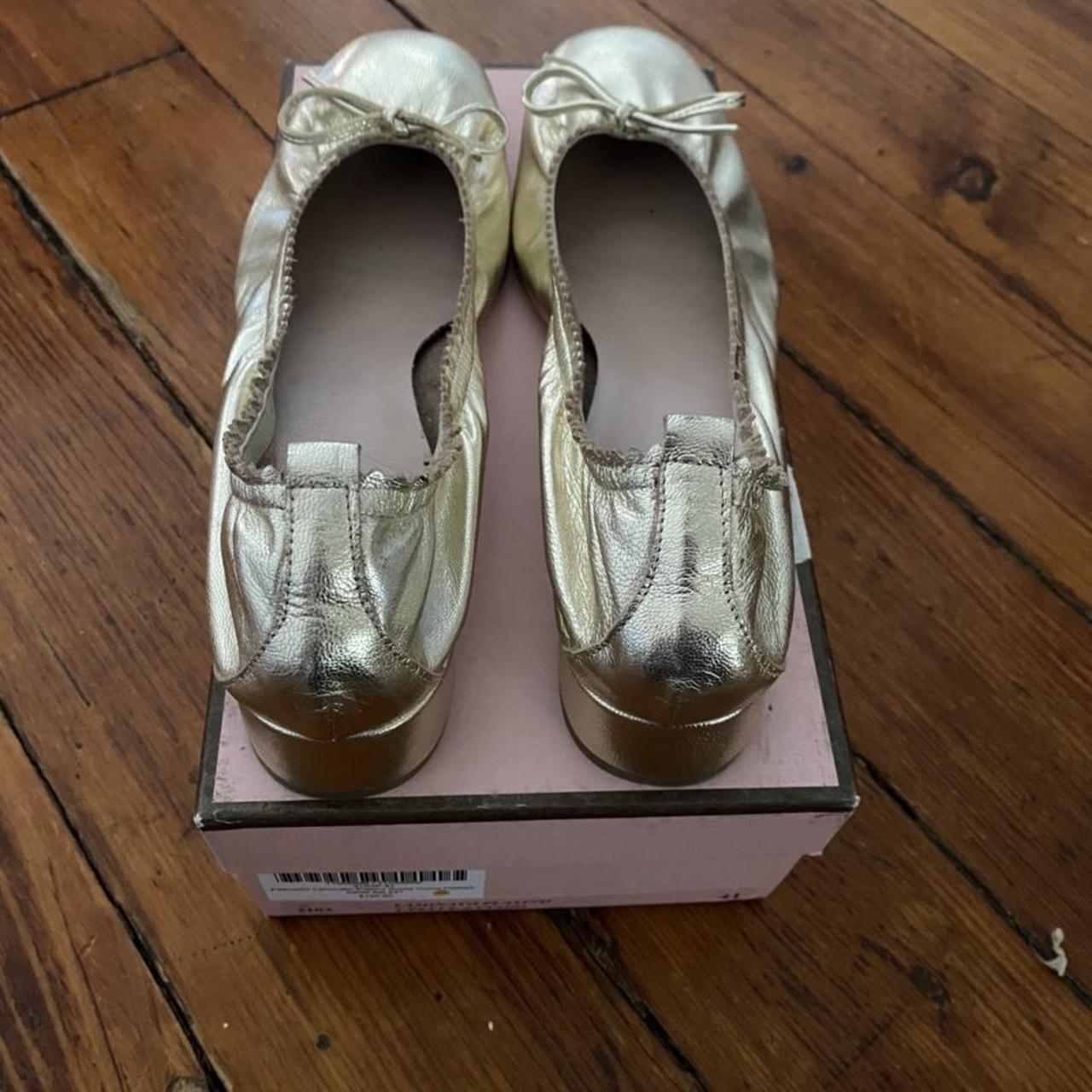 Women's Gold Ballet-shoes | Depop